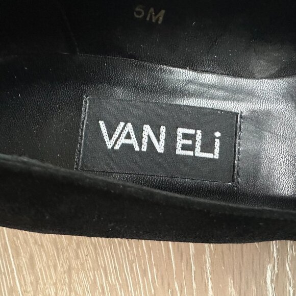 Vaneli Black Suede Kitten Heeled Pump - Picture 5 of 8